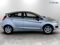 Used Ford Fiesta Zetec 80 HP (58 kW) 2014 Silver Hatchback