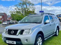 Begagnad Nissan Navara Tekna 2014 Silver Pickup