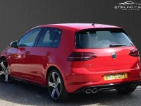 Second-hand VW Golf VII R 300 CP (220 kW) 2020 Roșu Hatchback