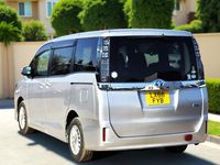 Used Toyota Voxy Play 2016 Silver MPV