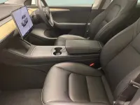 Begagnad Tesla Model Y RWD 254 kW (346 HK) 2023 Vit SUV