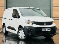 Used Peugeot Partner 131 HP (96 kW) 2021 White MPV