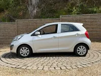 Used Kia Picanto 84 HP (61 kW) 2014 Silver Hatchback