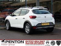 Used Dacia Sandero Essentiel 100 HP (73 kW) 2022 White Hatchback