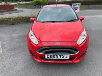 Used Ford Fiesta Zetec 75 HP (55 kW) 2013 Red Hatchback