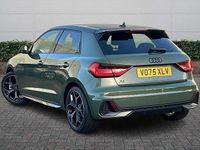 Begagnad Audi A1 Black Edition 2025 Grön SUV