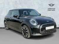 Begagnad Mini Cooper Exclusive 134 HK (98 kW) 2022 Svart Halvkombi