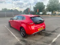 Used Volvo V40 R-Design 122 HP (89 kW) 2016 Red Hatchback