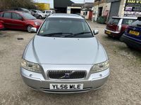 Second-hand Volvo V70 2024 Argintiu Break