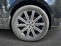 Used Mercedes V300 Premium 234 HP (172 kW) 2025 Black MPV