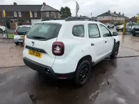Used Dacia Duster Essentiel 100 HP (73 kW) 2020 White SUV
