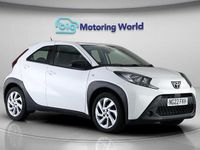 Used Toyota Aygo X PURE 72 HP (52 kW) 2022 White SUV