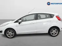 Used Ford Fiesta Zetec 82 HP (60 kW) 2017 White Hatchback