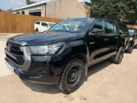 Used Toyota HiLux Active 150 HP (110 kW) 2022 Black Pickup