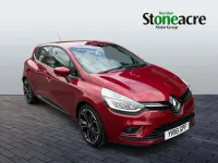 Used Renault Clio Signature 88 HP (64 kW) 2018 Red Hatchback