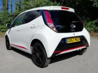 Used Toyota Aygo x-press 69 HP (50 kW) 2017 White Hatchback