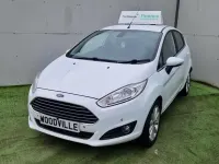 Used Ford Fiesta Titanium 2015 White Hatchback