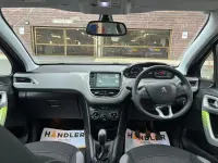 Begagnad Peugeot 208 Allure 2016 Grå Halvkombi