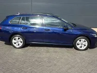 Second-hand VW Golf VIII Life 147 CP (108 kW) 2023 Albastru Break