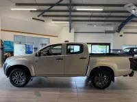 Używany Isuzu Pick up 164 KM (120 kW) 2019 Srebrny Pickup