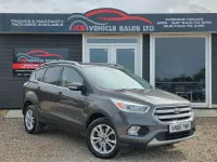 Usado Ford Kuga Titanium 180 HP (132 kW) 2016 Cinzento SUV
