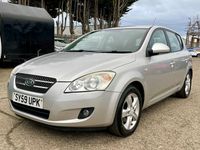 Używany Kia Ceed 103 KM (75 kW) 2009 Srebrny Hatchback