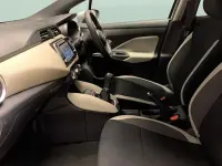 Usado Nissan Micra Acenta 90 HP (66 kW) 2018 Prateado Citadino