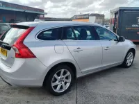Used Volvo V60 SE Lux 115 HP (84 kW) 2015 Silver Estate