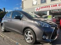 Used Toyota Yaris 101 HP (74 kW) 2015 Grey Hatchback