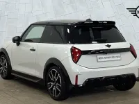 Used Mini Cooper Hatch 154 HP (113 kW) 2024 White Hatchback