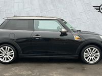Usado Mini Cooper Hatch 134 HP (98 kW) 2017 Preto Citadino