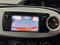 Used Toyota Yaris Trend 99 HP (72 kW) 2013 Red Hatchback