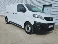 Käytetty Peugeot Expert Premium 2022 Valkoinen Van