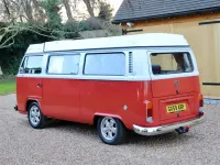 Used VW T5 80 HP (58 kW) 2009 Red Van