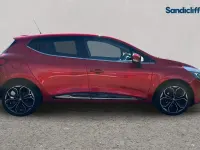 Used Renault Clio Iconic 90 HP (66 kW) 2018 Red Hatchback
