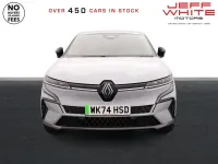 Used Renault Megane E-Tech Komfort 160 kW (218 HP) 2024 Grey/black Hatchback