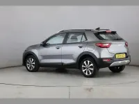 Usado Kia Stonic 100 CV (73 kW) 2025 Gris SUV