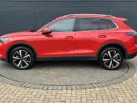 Begagnad VW Tiguan Elegance 204 HK (150 kW) 2025 Röd SUV