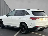 New Mercedes GLC300e Urban 313 HP (230 kW) 2025 White SUV