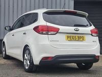 Used Kia Carens 139 HP (102 kW) 2015 White MPV