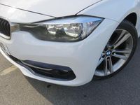 Used BMW 318 Sport Line 2017 White Estate