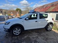 Used Dacia Sandero Lauréate 90 HP (66 kW) 2013 White Hatchback