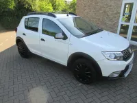 Used Dacia Sandero Lauréate 90 HP (66 kW) 2017 White Hatchback
