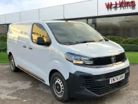 Used Vauxhall Vivaro S 120 HP (88 kW) 2024 Kaolin white MPV