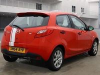 Używany Mazda 2 75 KM (55 kW) 2014 Czerwony Hatchback