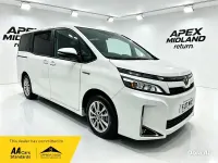 Used Toyota Voxy Business Edition 2017 White