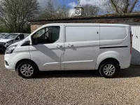 Used Ford Transit Custom Limited 130 HP (95 kW) 2023 White Van