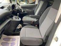 Second-hand Vauxhall Combo Edition 100 CP (73 kW) 2019 Alb Van