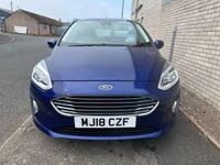 Usado Ford Fiesta Zetec 100 HP (73 kW) 2018 Azul Citadino