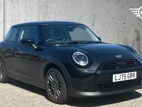 Used Mini Cooper S Hatch 201 HP (147 kW) 2025 Black Hatchback